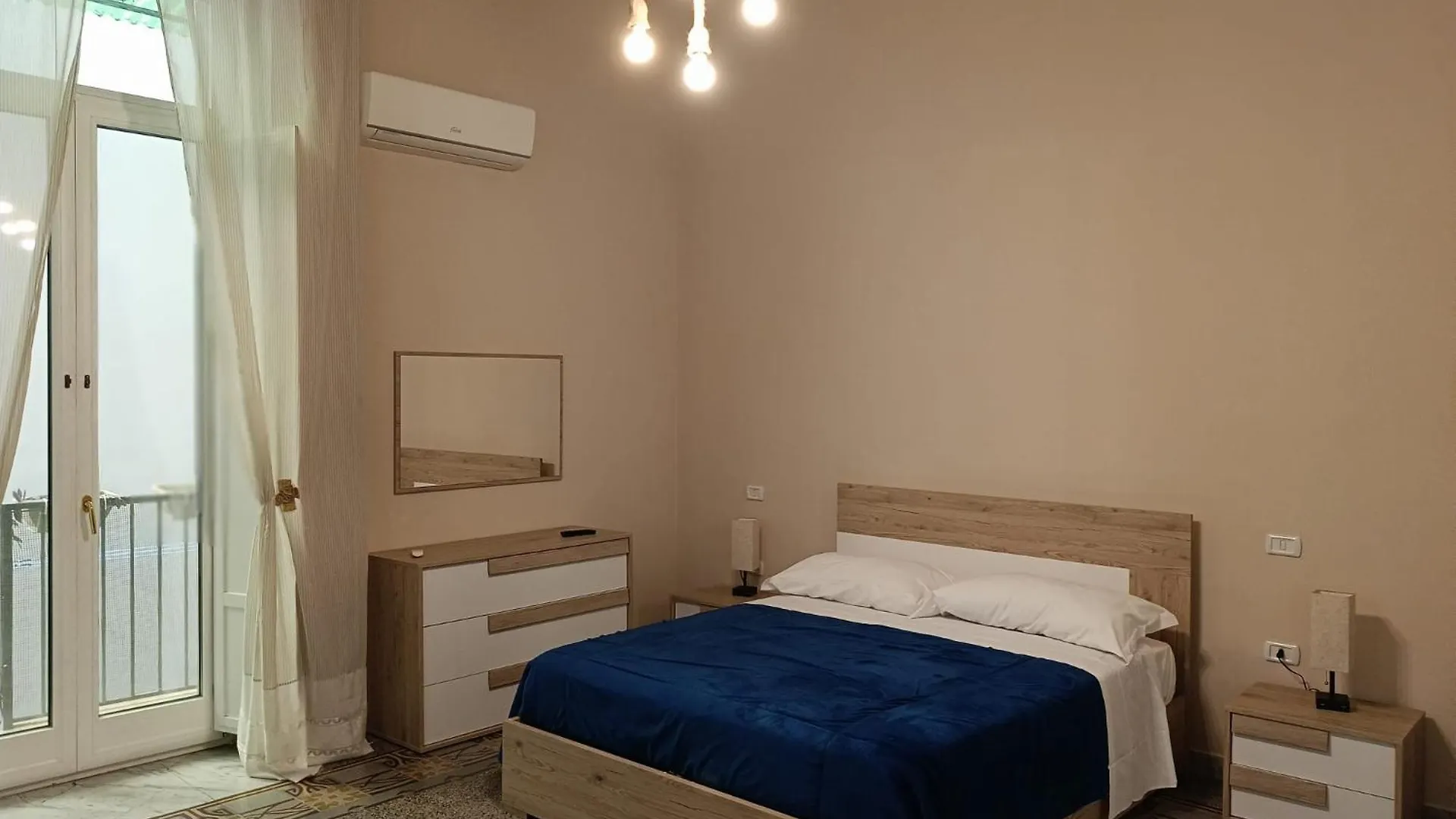 B&B Liberty House Naples Italy